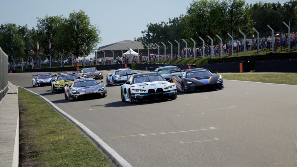 Race start in Brands Hatch