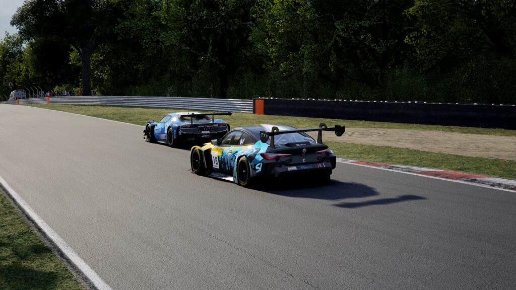 Felix in the Mirage Car on P4 fighting for P3